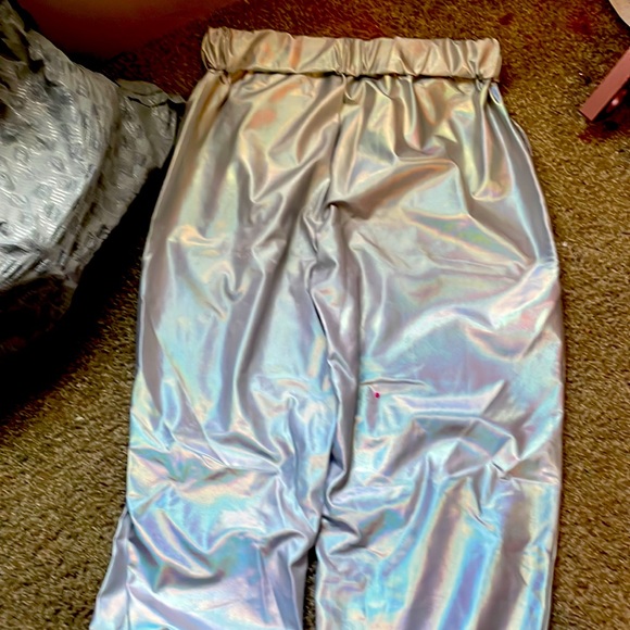 Silky pants - Picture 1 of 1